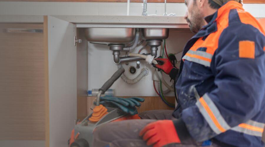 Commercial Slab Leak Plumbing in Wakarusa, KS